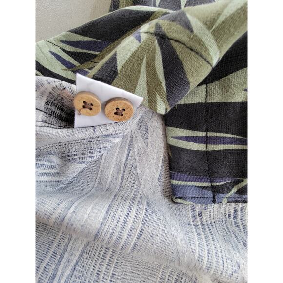 Tommy Bahama 100% Silk Tropical Palm Leaf Hawaiian Resort Vacation Button Down M - Picture 6 of 7